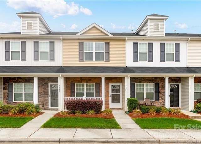 Property at 4327 Kobuk Ln, Charlotte, NC 28269, 2 beds, 2.5 baths