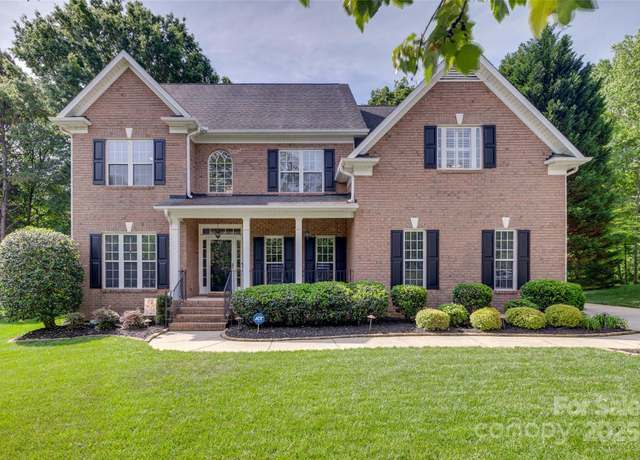 Property at 9217 Tenby Ln, Matthews, NC 28104, 5 beds, 3 baths