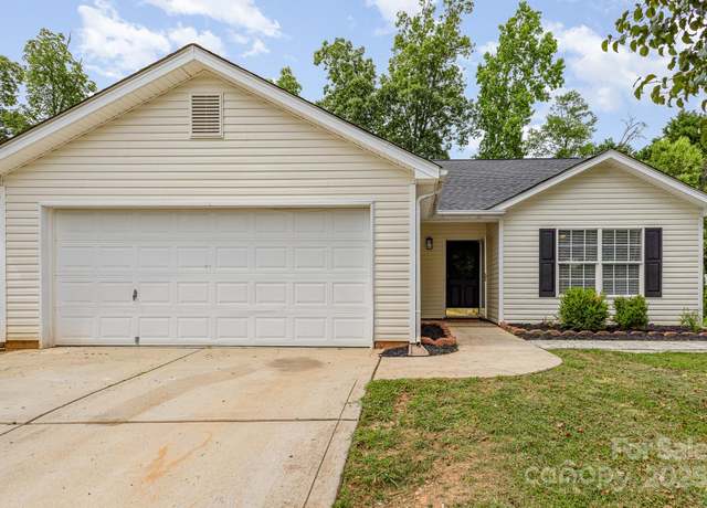 Property at 1776 Baylor Dr, Rock Hill, SC 29732, 3 beds, 2 baths