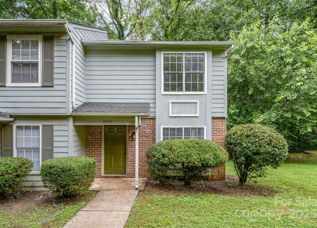 Property at 3941 Briarhill Dr, Charlotte, NC 28215, 3 beds, 1.5 baths