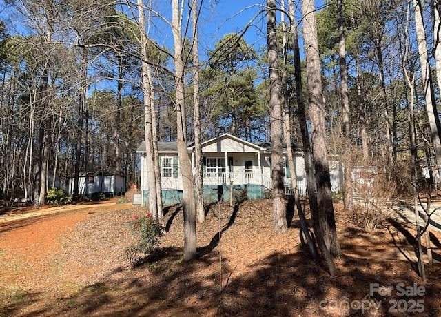 Property at 119 Creek View Rd, Mooresville, NC 28117, 3 beds, 2 baths