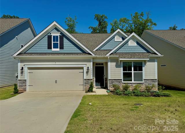 Property at 4246 Millstream Rd, Denver, NC 28037, 4 beds, 2 baths