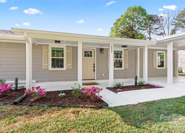 Property at 325 Club View Ln, Matthews, NC 28105, 4 beds, 3 baths