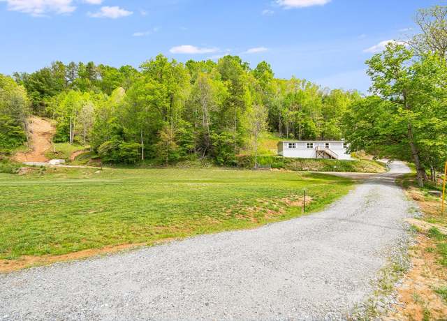 Property at 2191 Deep Gap Rd, Flat Rock, NC 28731, 3 beds, 2 baths