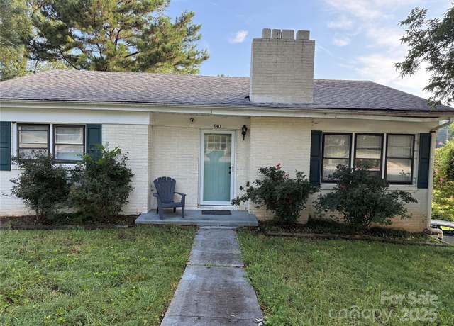 Property at 840 W Garrison Blvd, Gastonia, NC 28052, 3 beds, 1.5 baths