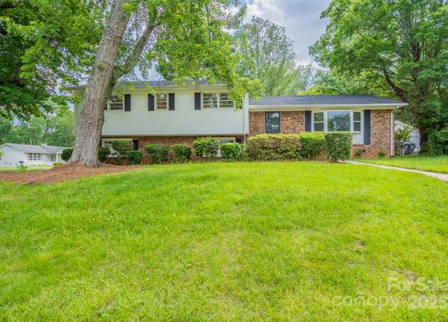 Property at 4601 Graham Rd, Greensboro, NC 27410, 5 beds, 2.5 baths