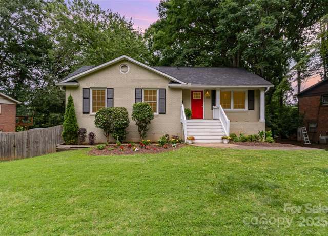 Property at 6935 Woodstock Dr, Charlotte, NC 28210, 4 beds, 3 baths