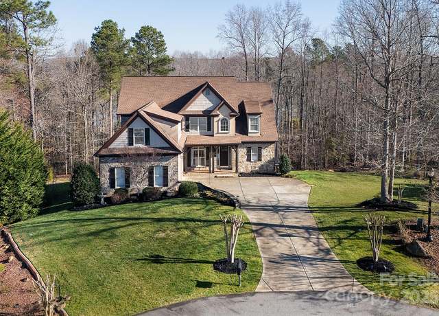 Property at 394 Stonecliff Ln, Clover, SC 29710, 4 beds, 4.5 baths