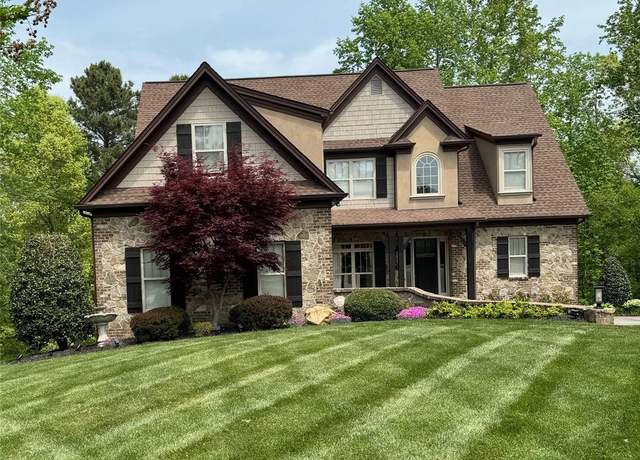 Property at 394 Stonecliff Ln, Clover, SC 29710, 4 beds, 4.5 baths