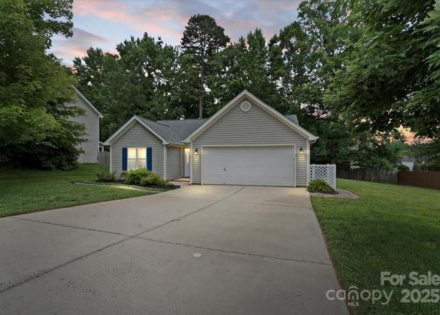 Property at 3114 Pine Pointe St, Matthews, NC 28104, 3 beds, 2 baths