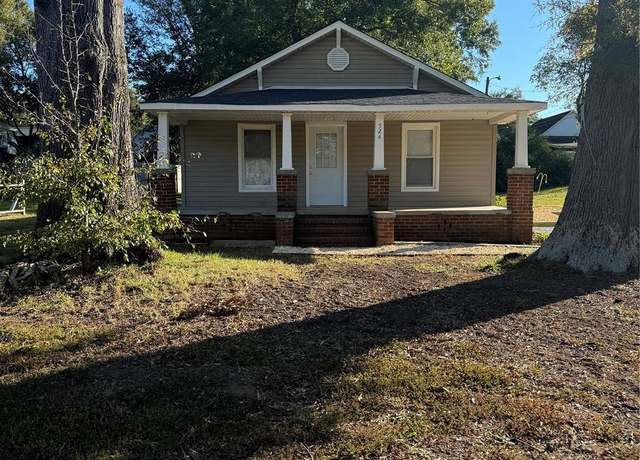 Property at 524 Railroad Dr NW, Concord, NC 28025, 2 beds, 1 bath