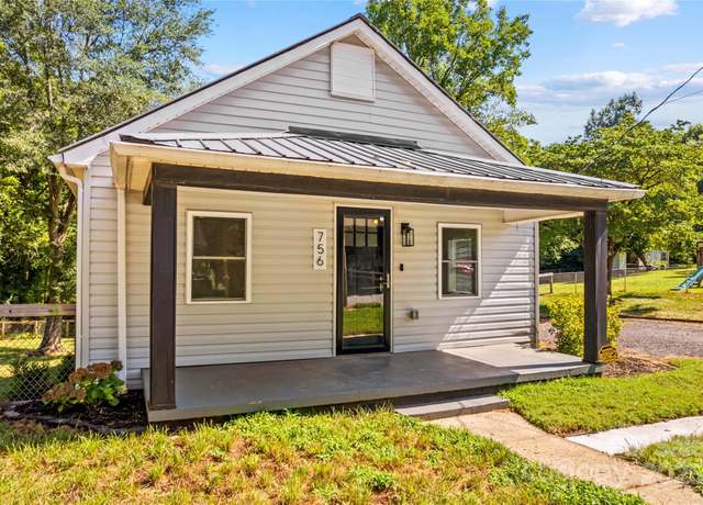 Property at 756 6th Ave SW, Hickory, NC 28602, 2 beds, 1 bath