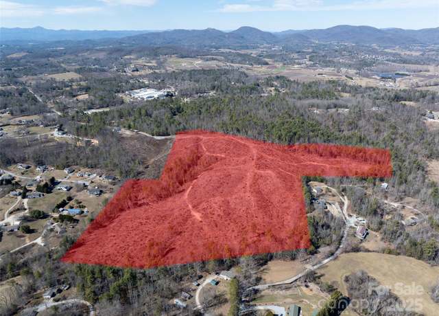 Property at 9999 Star Point Dr, Hendersonville, NC 28792