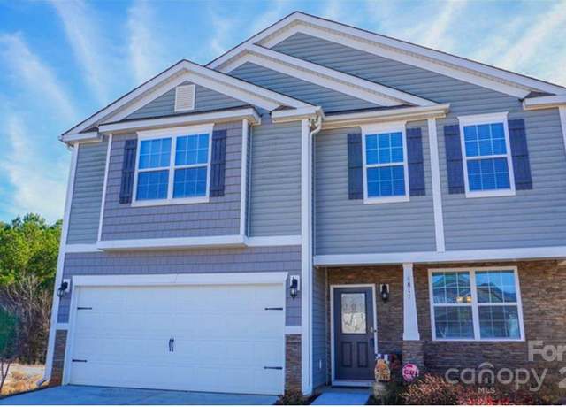 Property at 6817 Pennyroyal Way, Charlotte, NC 28216, 3 beds, 2.5 baths