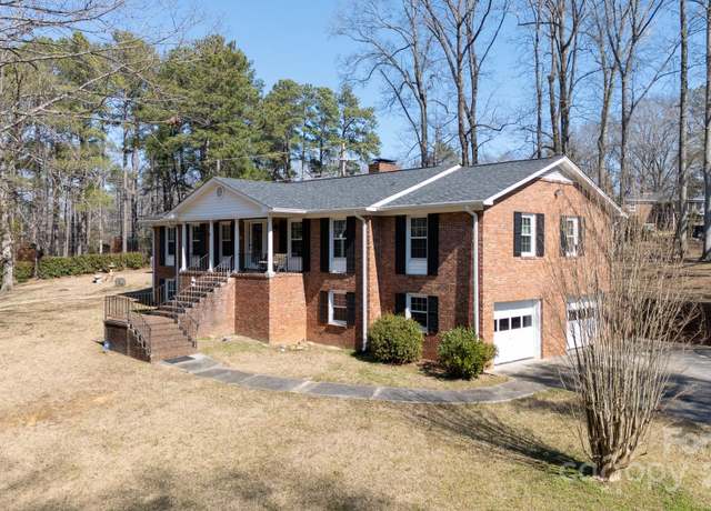Property at 118 Sunset Dr, Chester, SC 29706, 3 beds, 3 baths