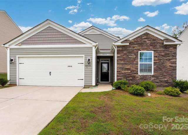 Property at 10410 Bradstreet Commons Way, Charlotte, NC 28215, 3 beds, 2 baths