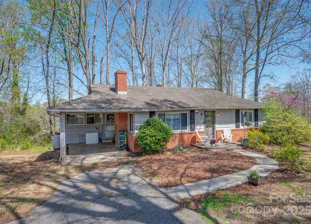 Property at 211 Redland Rd, Landrum, SC 29356, 2 beds, 1 bath