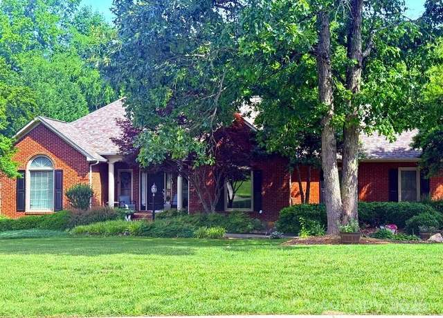 Property at 208 Stone Ridge Dr, Salisbury, NC 28146, 4 beds, 3 baths