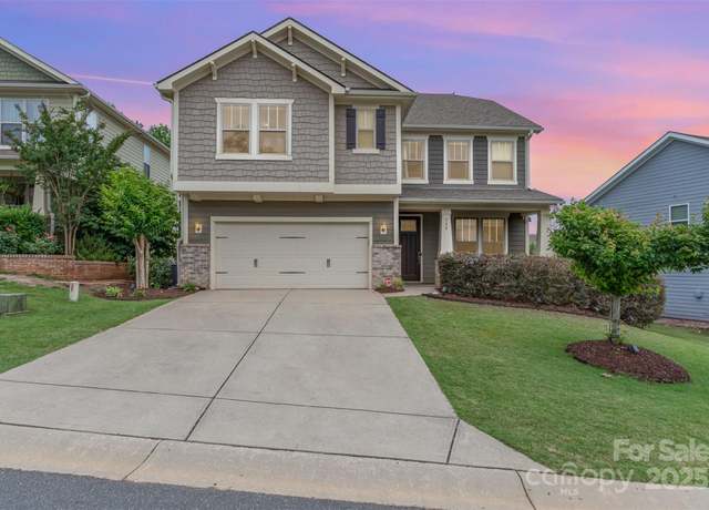 Property at 755 Lagan Ct, Fort Mill, SC 29715, 5 beds, 4 baths