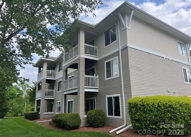 Property at 10005 Graduate Ln, Charlotte, NC 28262, 4 beds, 4 baths