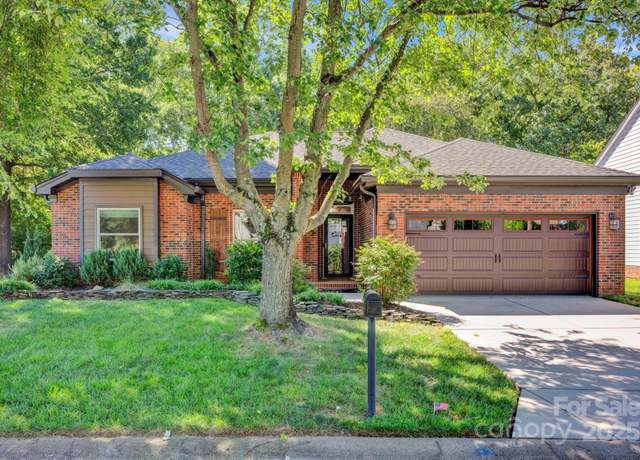 Property at 211 Southhaven Dr, Mooresville, NC 28117, 3 beds, 2 baths