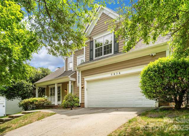 Property at 6434 Skyline Dr, Charlotte, NC 28269, 3 beds, 2.5 baths