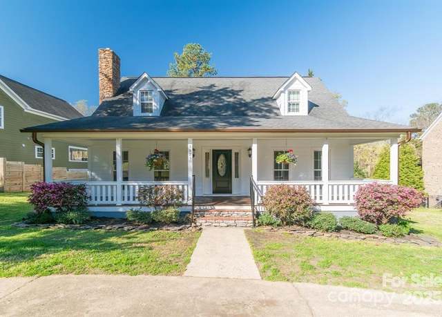 Property at 3921 Bon Rea Dr, Charlotte, NC 28226, 3 beds, 2 baths
