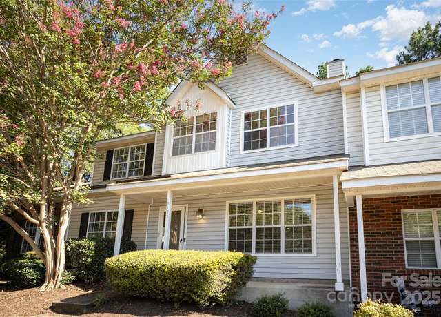 Property at 9123 Charminster Ct, Charlotte, NC 28269, 3 beds, 2.5 baths