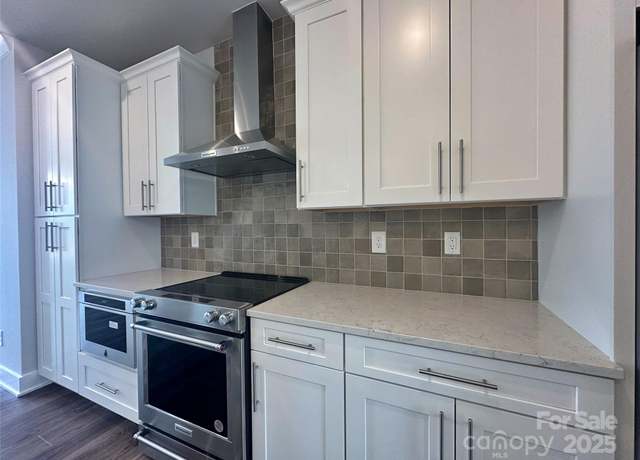 Property at 2035 Clarksdale Dr #33, Charlotte, NC 28206, 3 beds, 3.5 baths