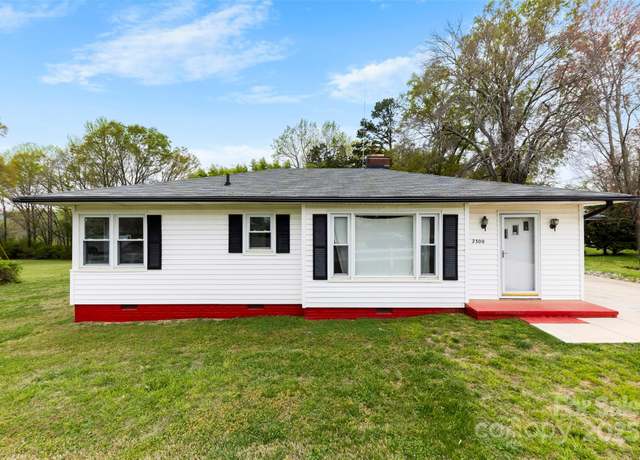 Property at 2300 Linwood Rd, Gastonia, NC 28052, 3 beds, 1 bath
