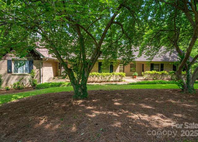 Property at 104 Ridge Dr, Stanley, NC 28164, 5 beds, 3 baths