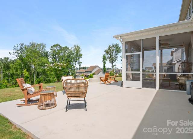 Property at 4116 Tory Path Rd, Waxhaw, NC 28173, 5 beds, 4 baths