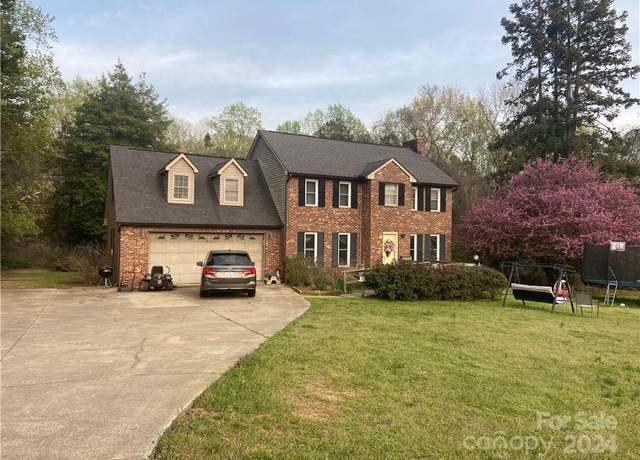 Property at 163 Mccrary Rd, Mooresville, NC 28117, 2 beds, 2.5 baths