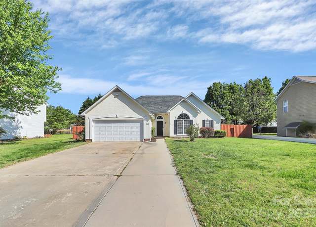 Property at 4606 Falcon Chase Dr SW, Concord, NC 28027, 3 beds, 2 baths