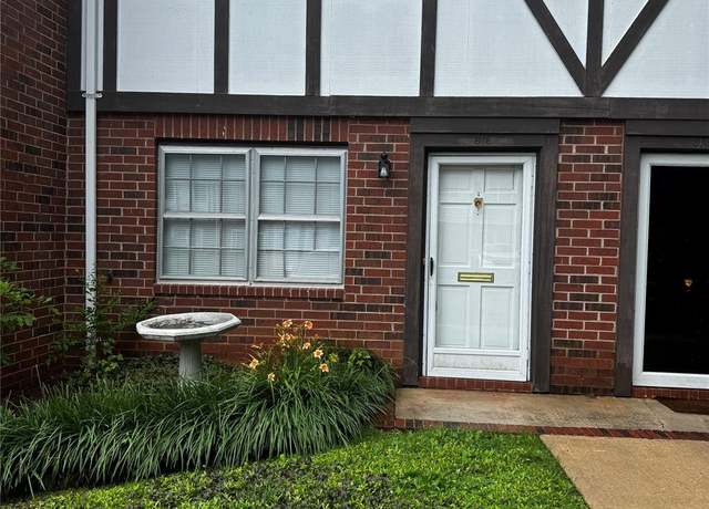 Property at 1300 Larchmont Pl, Salisbury, NC 28144, 1 bed, 1.5 baths