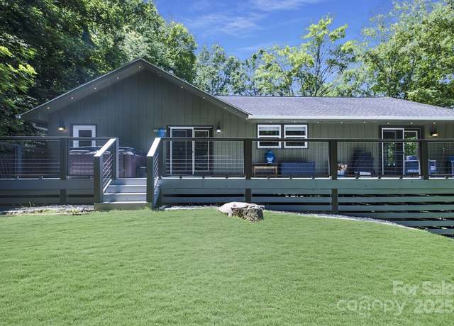 Property at 373 Fox Trace Dr, Sylva, NC 28779, 3 beds, 2 baths