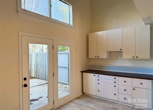 Property at 6130 Heathstone Ln, Charlotte, NC 28210, 1 bed, 1.5 baths