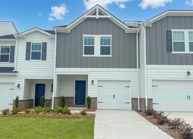 Property at 1743 Braemar Village Dr, Monroe, NC 28110, 3 beds, 2.5 baths