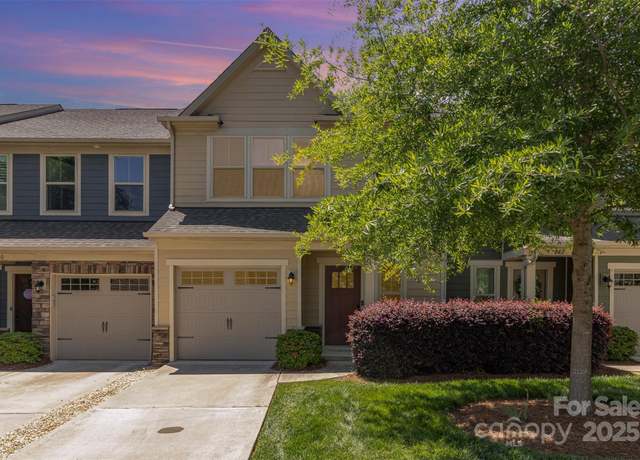 Property at 226 Scenic View Ln, Matthews, NC 28104, 3 beds, 2.5 baths
