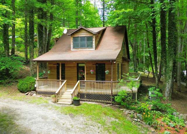 Property at 136 Stonewall Rd, Whittier, NC 28789, 2 beds, 2 baths
