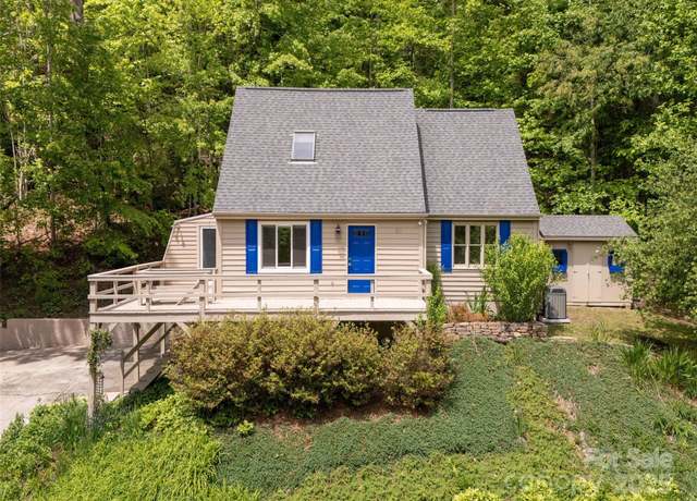 Property at 55 Willow Bnd, Hendersonville, NC 28792, 2 beds, 2 baths