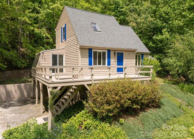 Property at 55 Willow Bnd, Hendersonville, NC 28792, 2 beds, 2 baths