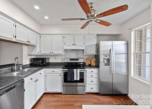 Property at 218 Water Oak Dr, Pineville, NC 28134, 3 beds, 2 baths