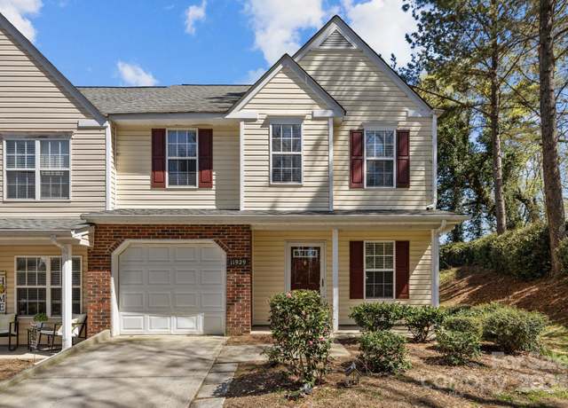 Property at 11929 Kings Castle Ct, Charlotte, NC 28277, 3 beds, 2.5 baths