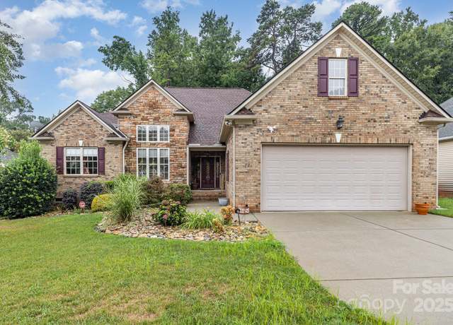 Property at 1589 Essex Hall Dr, Rock Hill, SC 29730, 3 beds, 2 baths