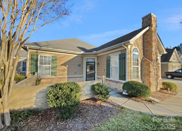 Property at 5573 Prosperity View Dr, Charlotte, NC 28269, 2 beds, 2 baths