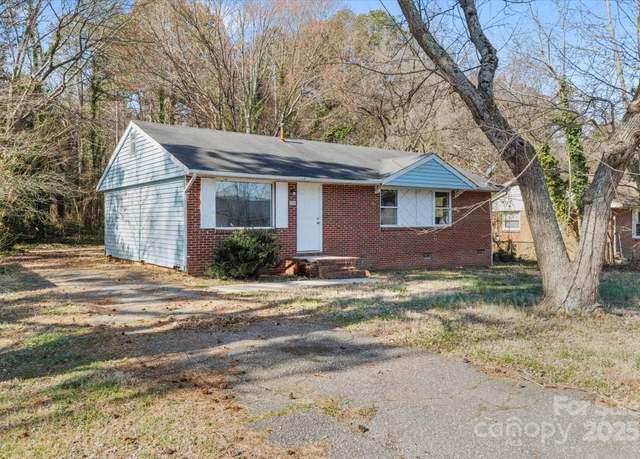 Property at 3030 Crawford Ave, Gastonia, NC 28052, 3 beds, 1 bath