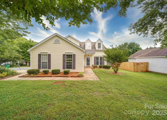 Property at 5436 Scarlet Sage Dr, Charlotte, NC 28215, 3 beds, 2.5 baths