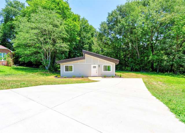 Property at 900 Linney Ln, Shelby, NC 28152, 3 beds, 2 baths