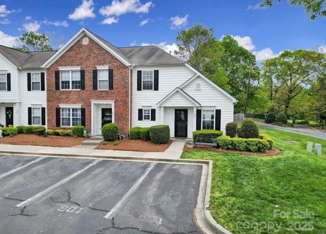 Property at 901 Heritage Pkwy, Fort Mill, SC 29715, 3 beds, 2 baths